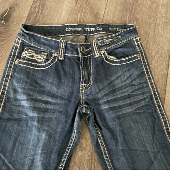 Cowgirl Tuff Don't Fence Me In Cropped Jeans - Medium Wash Size 26 - Picture 4 of 9
